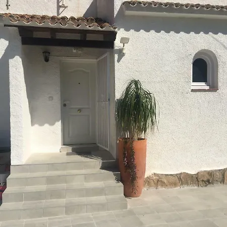 Vakantiehuis Casa Blanca Fur 4p *